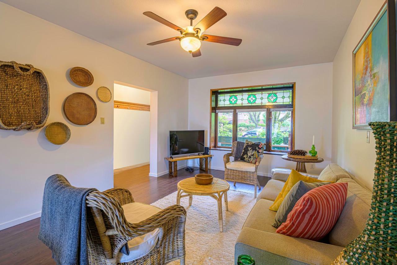 Charming 1 Bdrm View Suite Ванкувер Экстерьер фото